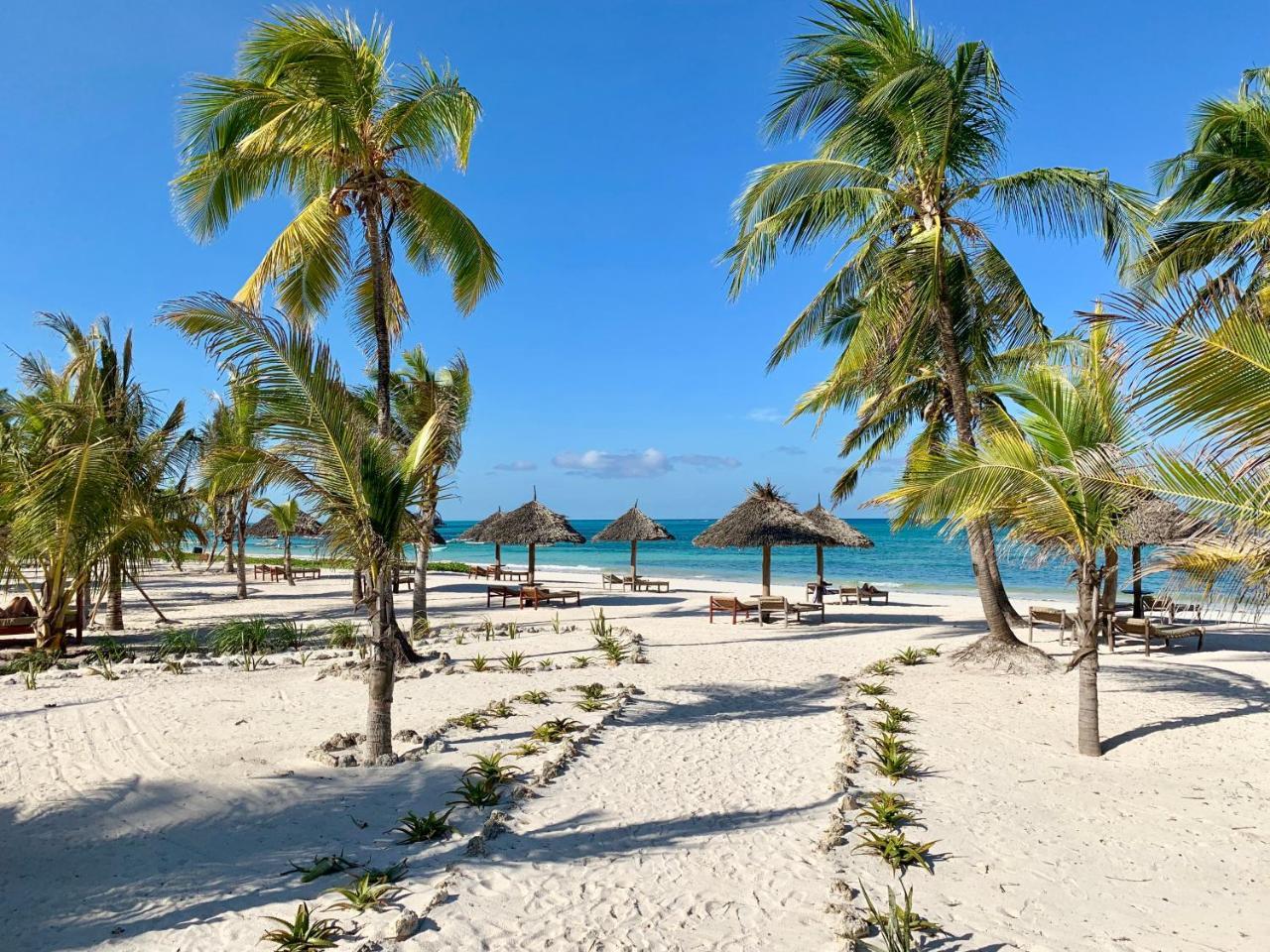 The Sands Beach Resort Буэхуу Экстерьер фото